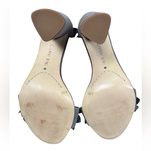 Gianni Bini Kehlani 3D Floral Suede Leather Heeled Sandal Women’s Size 8.5M Grey - Picture 10 of 11